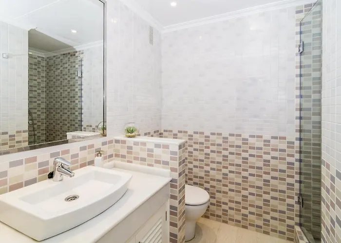 아파트 Hb - Comfortable Beachfront 에스테포나