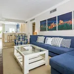 Hb - Comfortable Beachfront Appartement