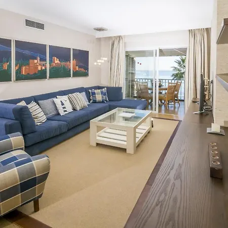 Hb - Comfortable Beachfront Estepona