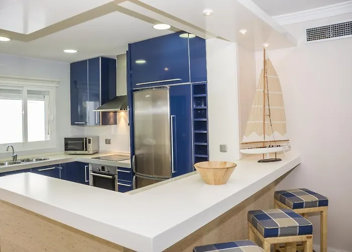 Hb - Comfortable Beachfront Holiday Apartment Apartment